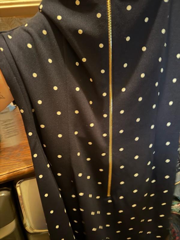Customer carousel item 6.