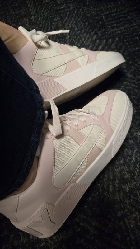 Customer carousel item 11.