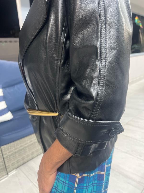 Customer photo for "Great texture, comfortable lining, and quality construction!"