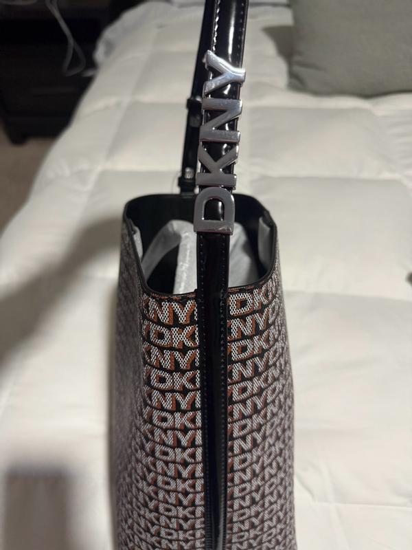 Review Thumbnail Image 0 379962974