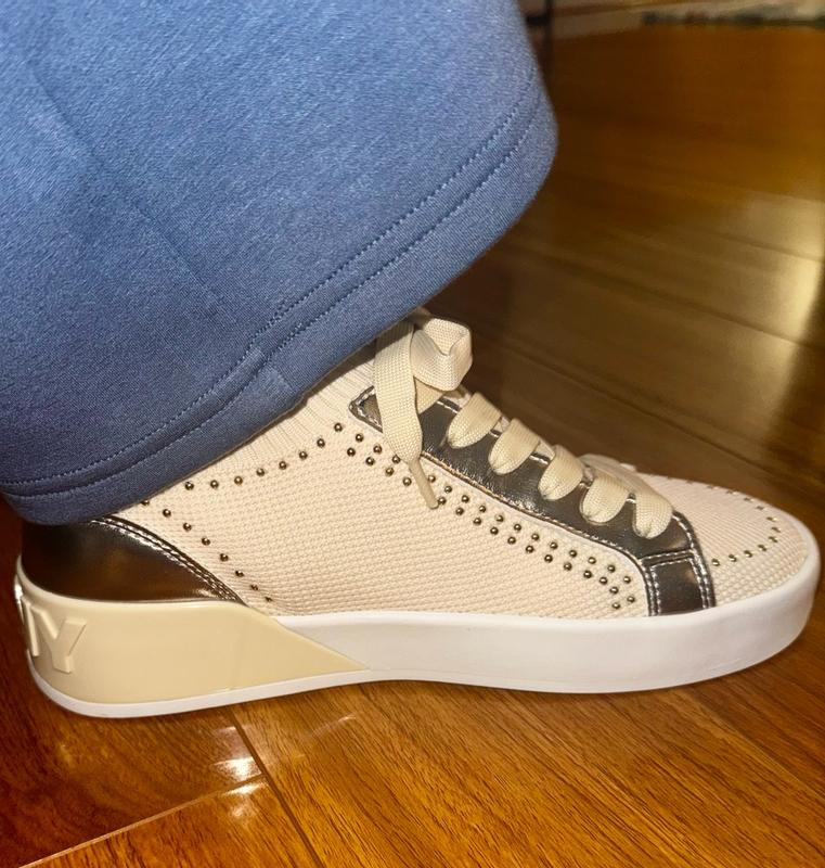 Customer photo for "Sneakers with beauty and comfort"