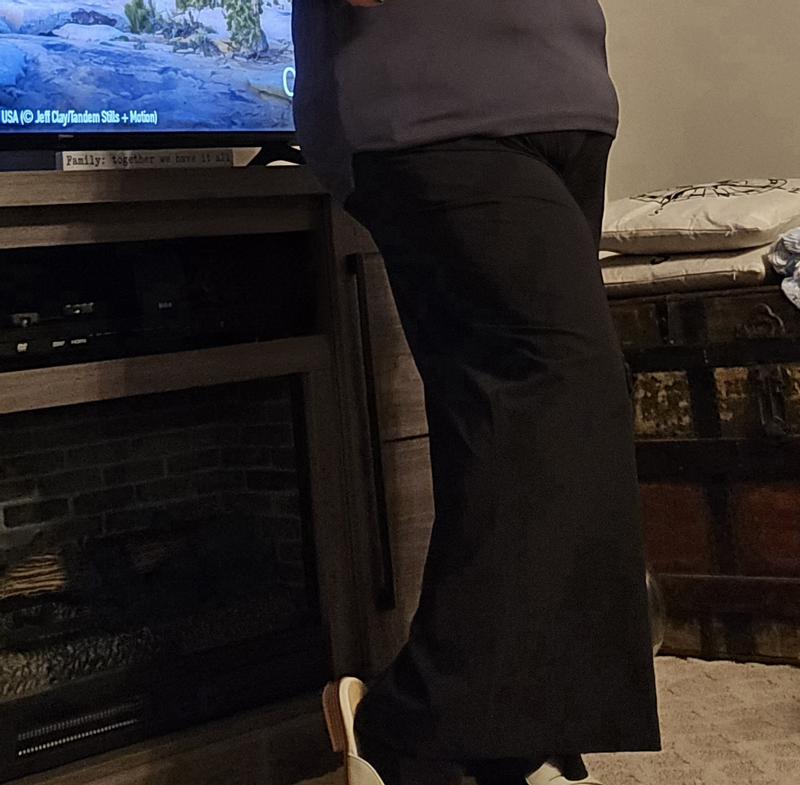 Customer photo for "Flowy wide leg pant that you can dress up or down."