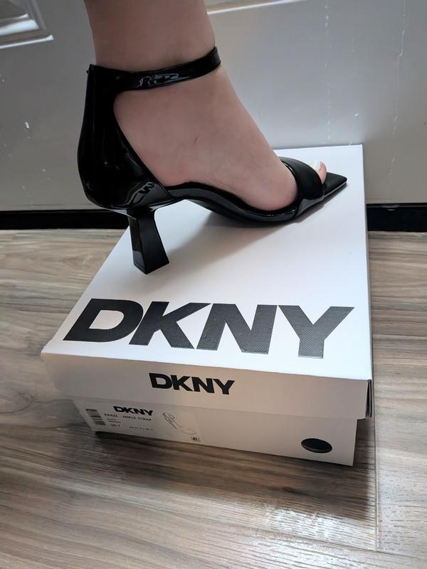 Customer photo for "The perfect shoes"