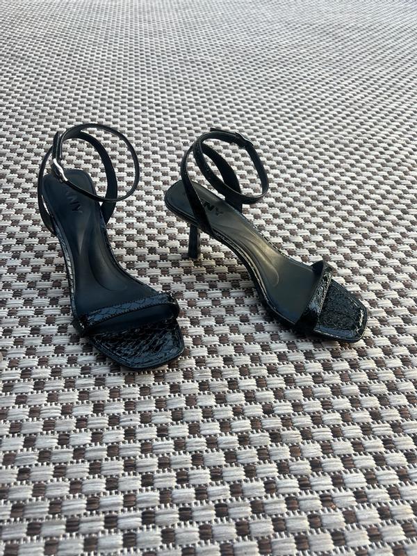 Customer photo for "The perfect versatile heal!"