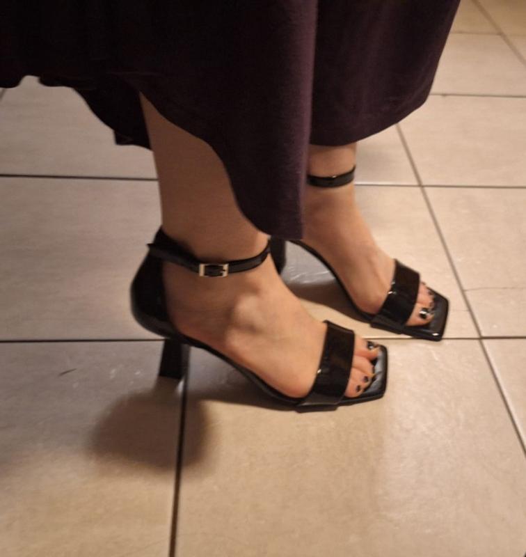 Customer photo for "Stylish and comfortable!"