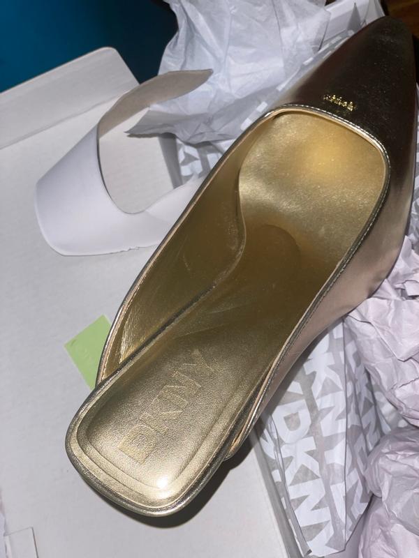 Customer carousel item 3.