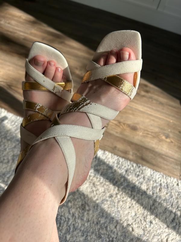 Review Thumbnail Image 3 385403368