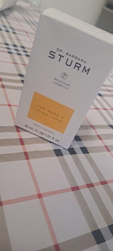 Customer photo for "Thin, easy to use apply, effective."