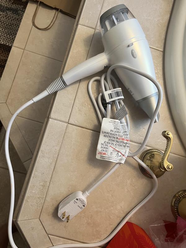 Great lightweight hairdryer easy to use . Lots of options for settings