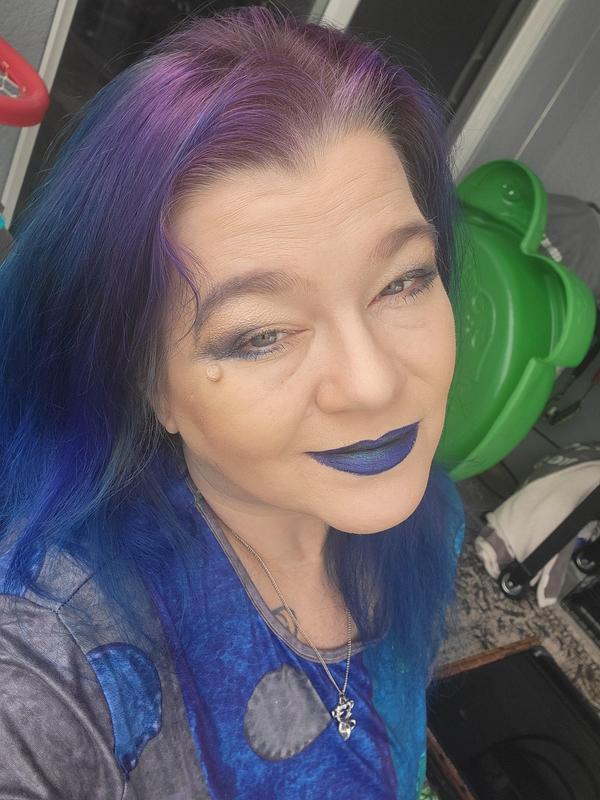 Smooth as silk using the paddle brush!