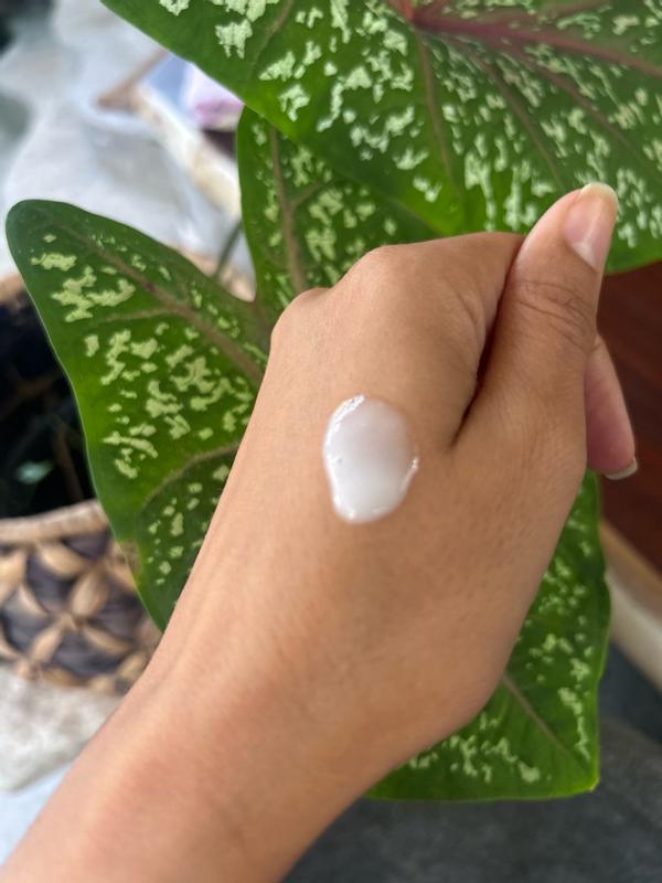 Customer photo for "Nice peptide addition to a skincare routine"