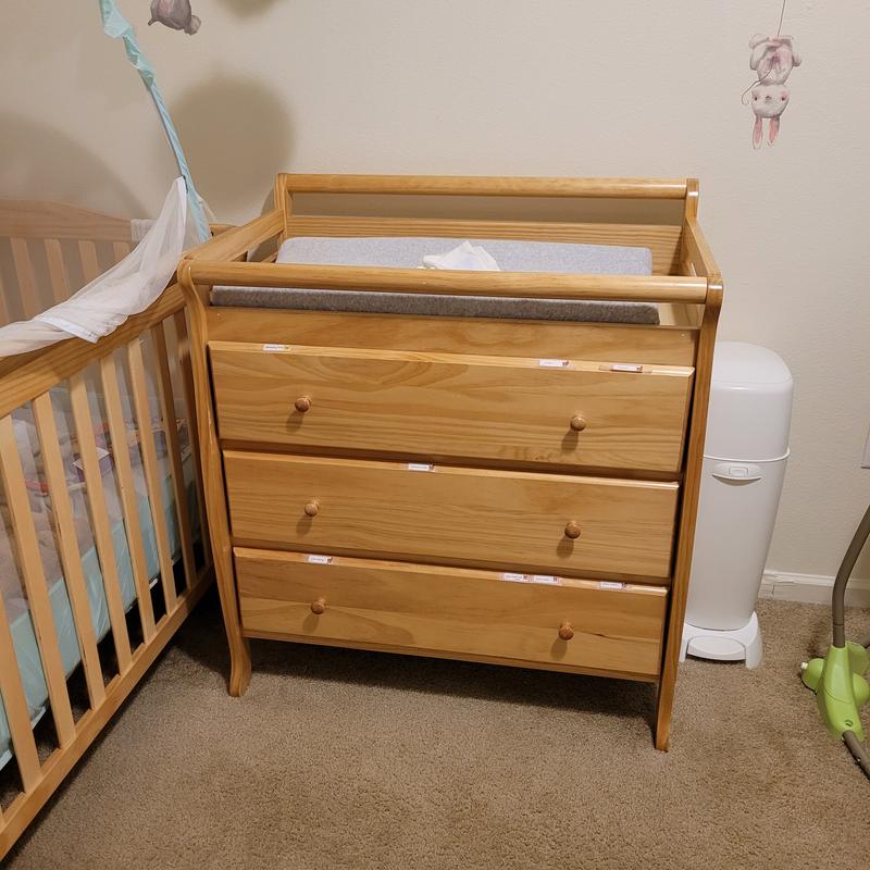 Dream on me liberty changing table deals