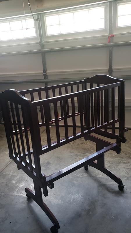 Dream on me 2024 lullaby cradle glider