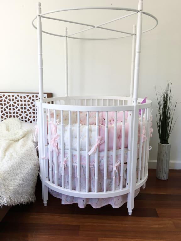 Round baby cribs with canopy on sale