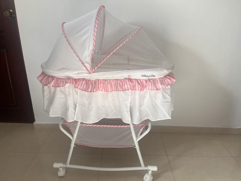 Lacy Portable 2 in 1 Bassinet and Cradle Dream On Me