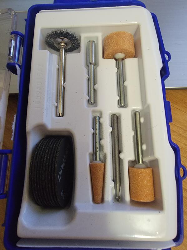 Dremel 734-01 Rotary Tool Accessory Kit, 16 Pieces