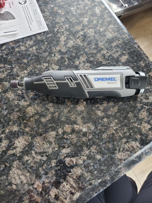 Item is like new but won't run!! Battery is junk 🙁