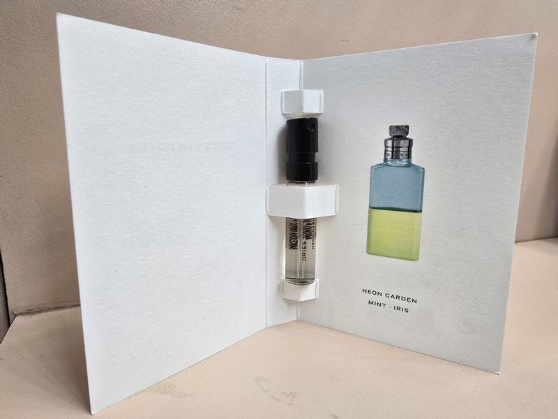 Review Thumbnail Image 0 1185930106