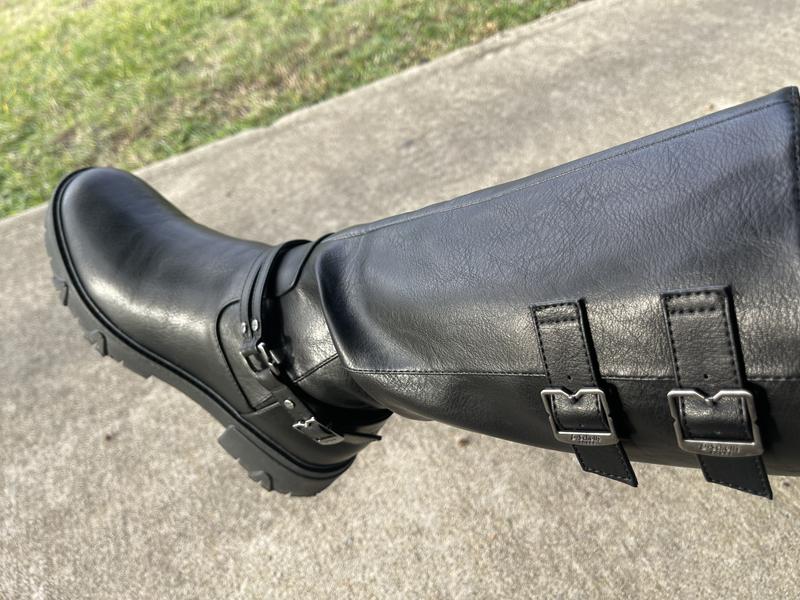 The perfect knee high boot!