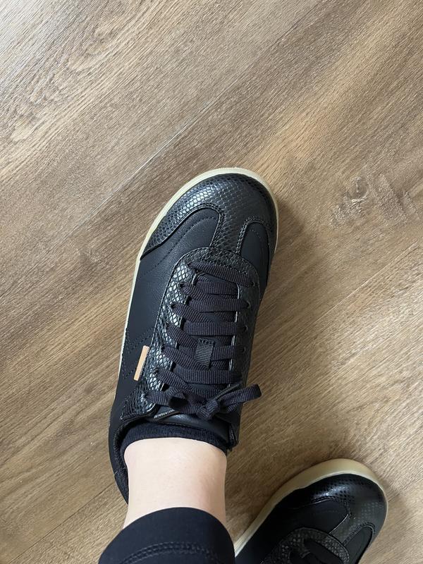 Customer carousel item 3.