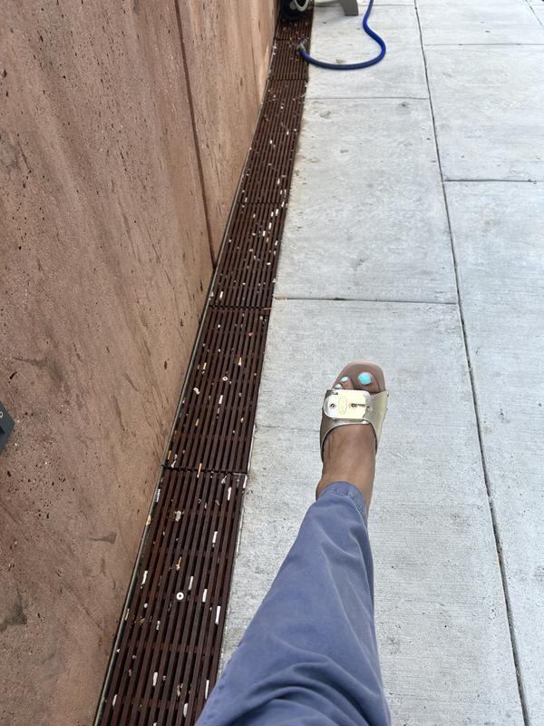 Customer carousel item 1.