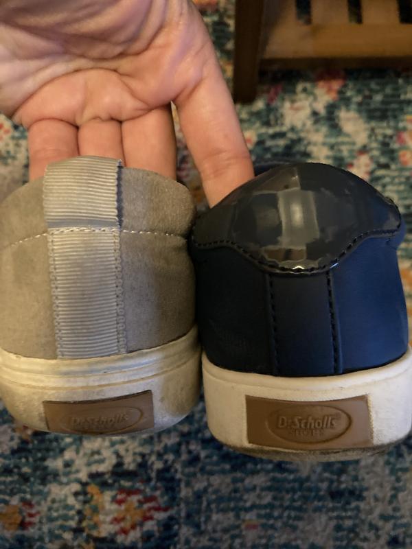 The seam for the plastic part is rough.