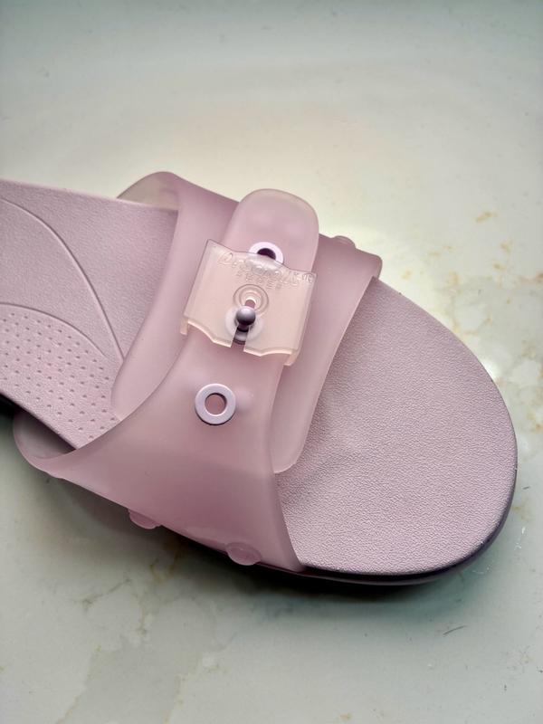 Customer carousel item 8.