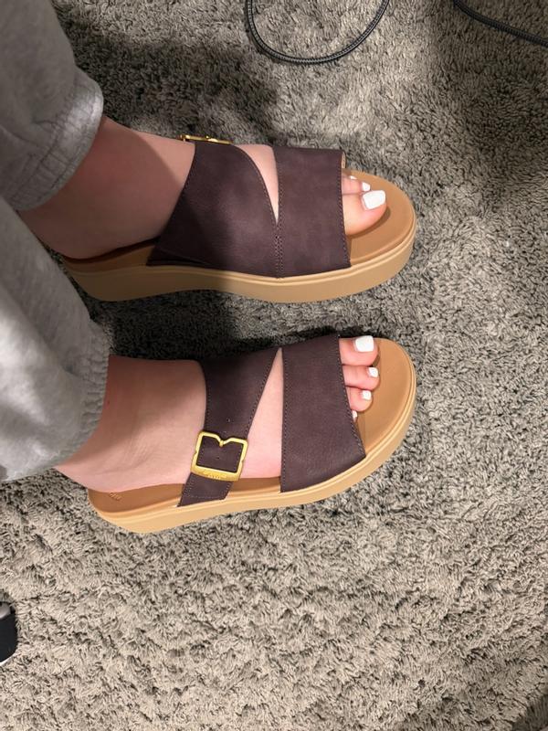 Review Thumbnail Image 0 381885719