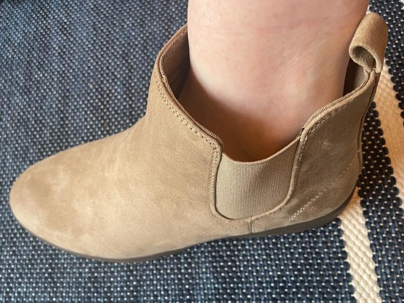 Customer carousel item 3.