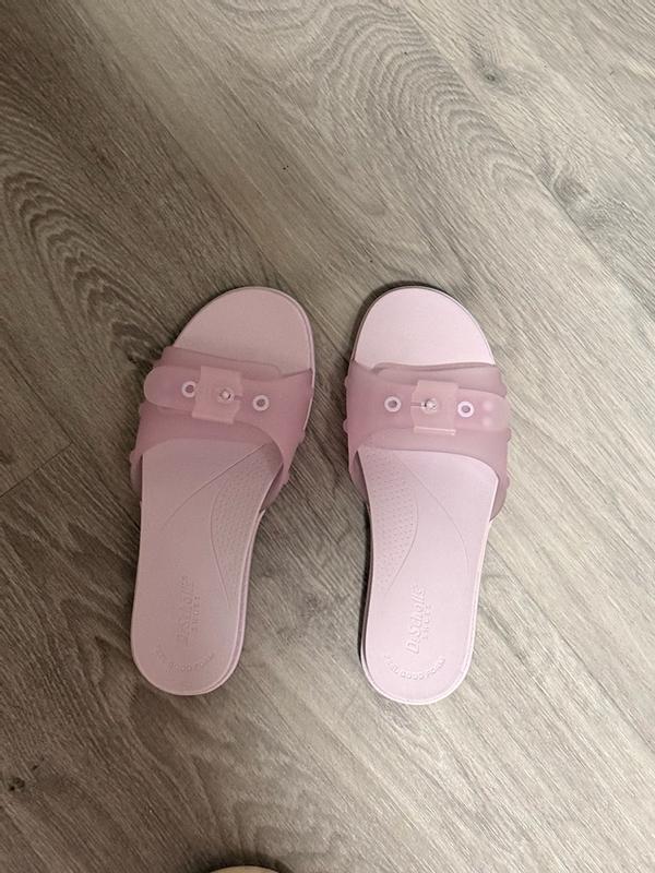 Customer carousel item 3.