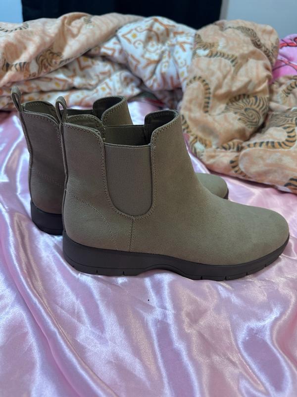 Customer carousel item 5.