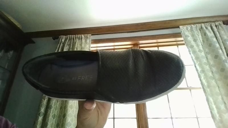 Customer photo for "Sole did not hold up"