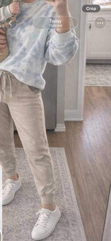 Customer carousel item 4.