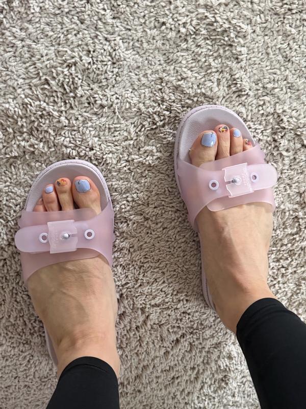 Customer carousel item 4.