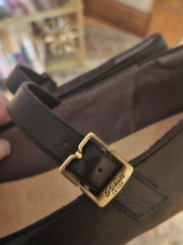 Customer carousel item 6.