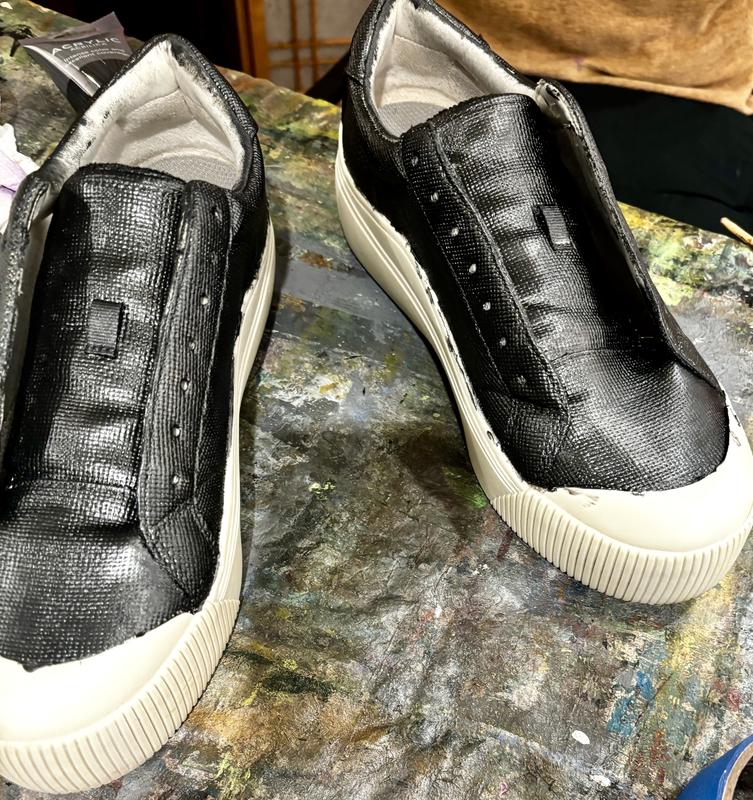 I custom painted mine!!