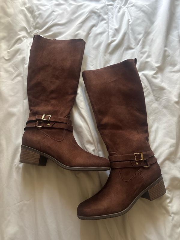 Customer photo for "Boots Of The Season"