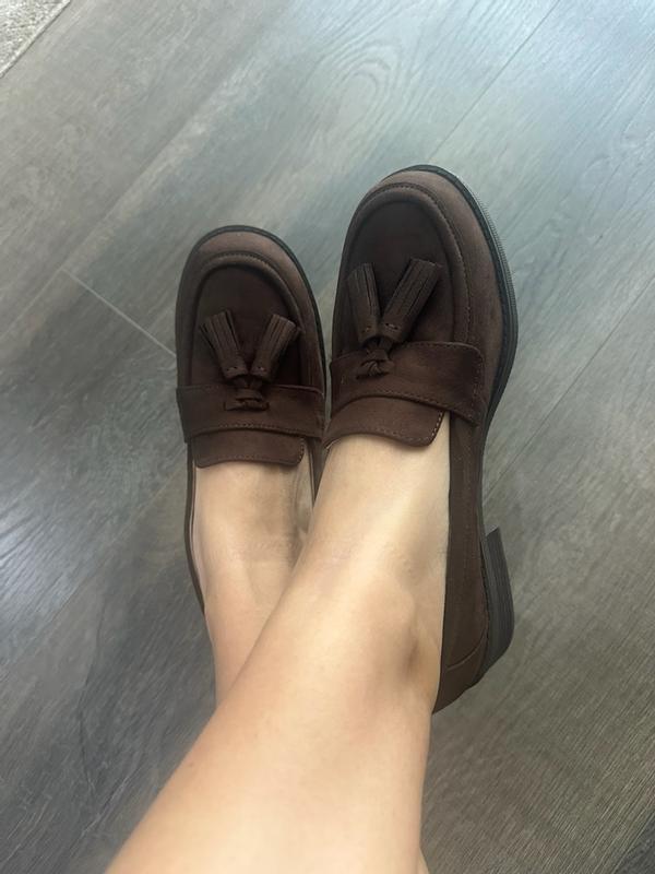 Customer photo for "Comfortable,chic loafers that take me from school pickup to dinner out"