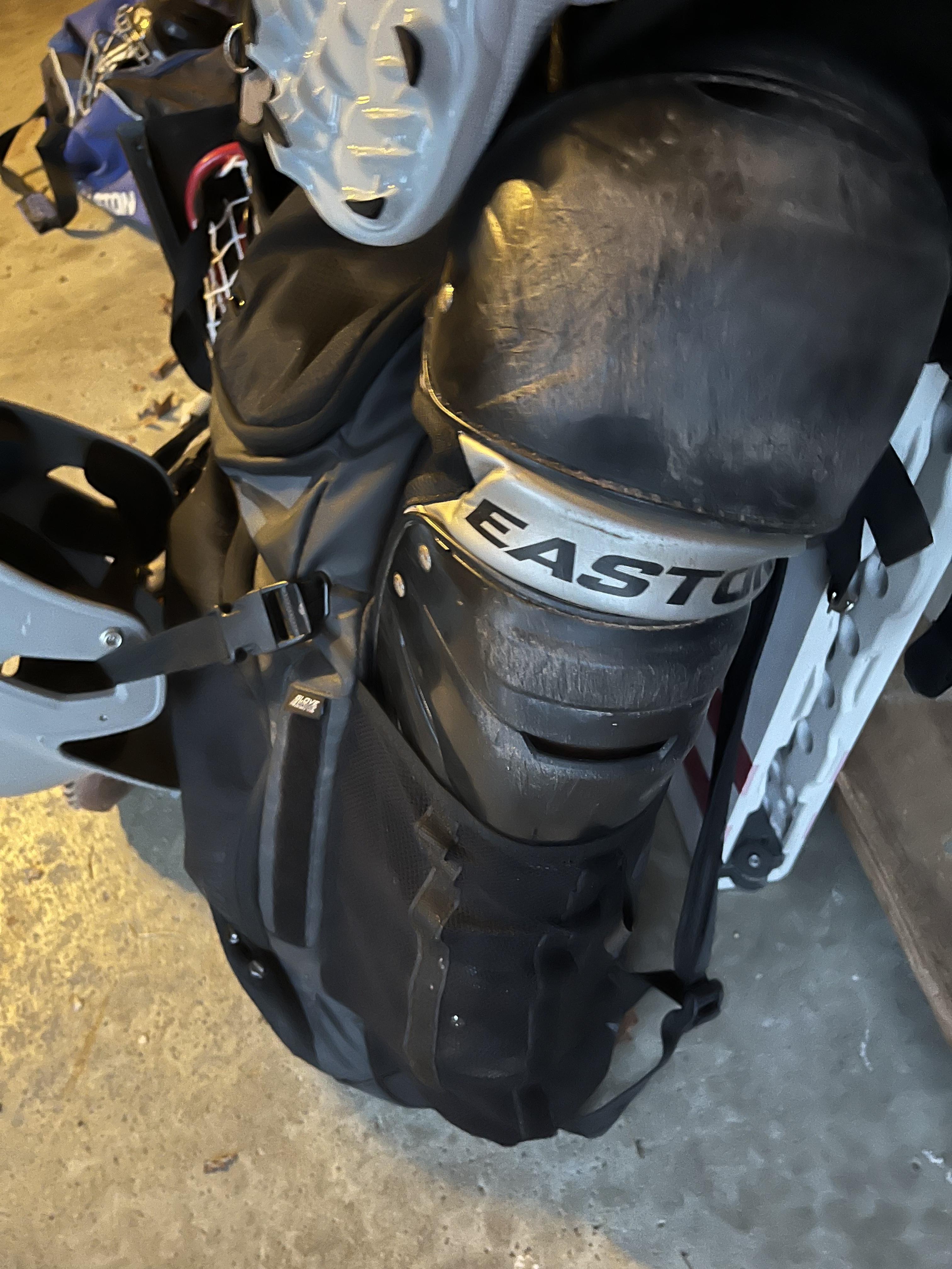 Easton E610 Catcher's Bat Pack | Dick's Sporting Goods