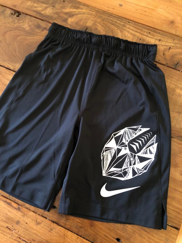 kids nike football shorts