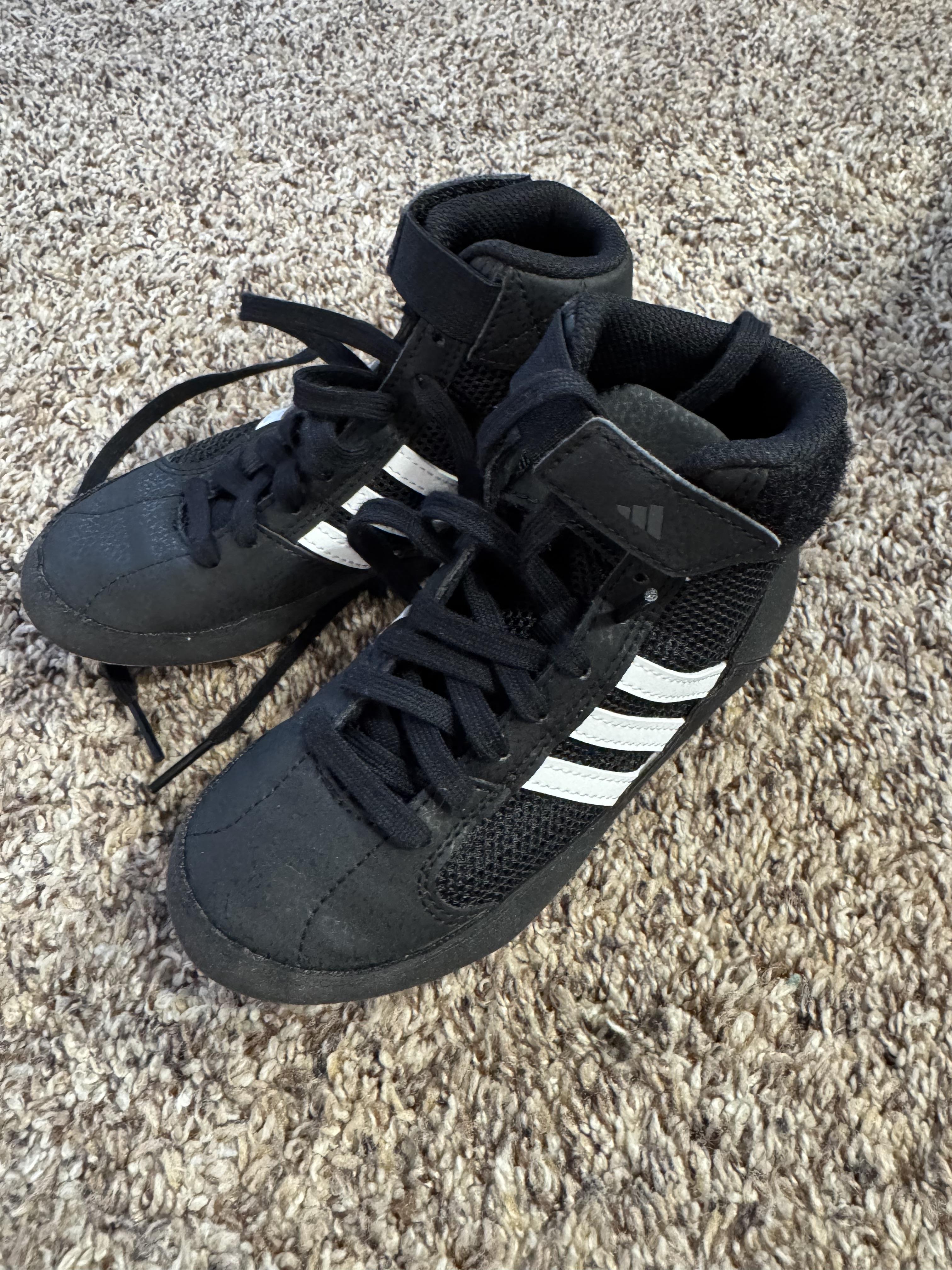 Adidas hvc 2 wrestling shoes best sale