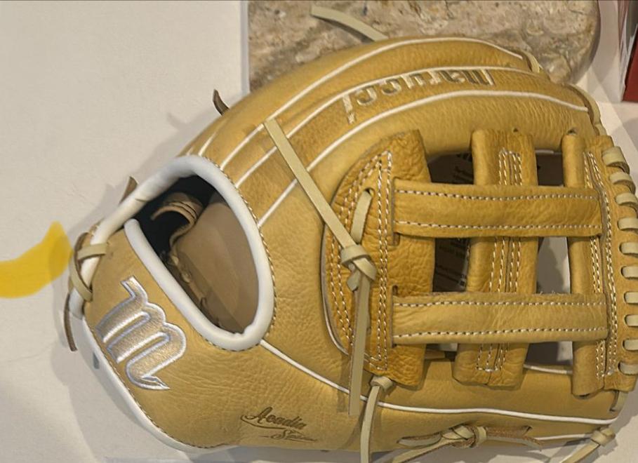 Marucci 12” Youth M Type Acadia Series Glove | Dick's Sporting Goods