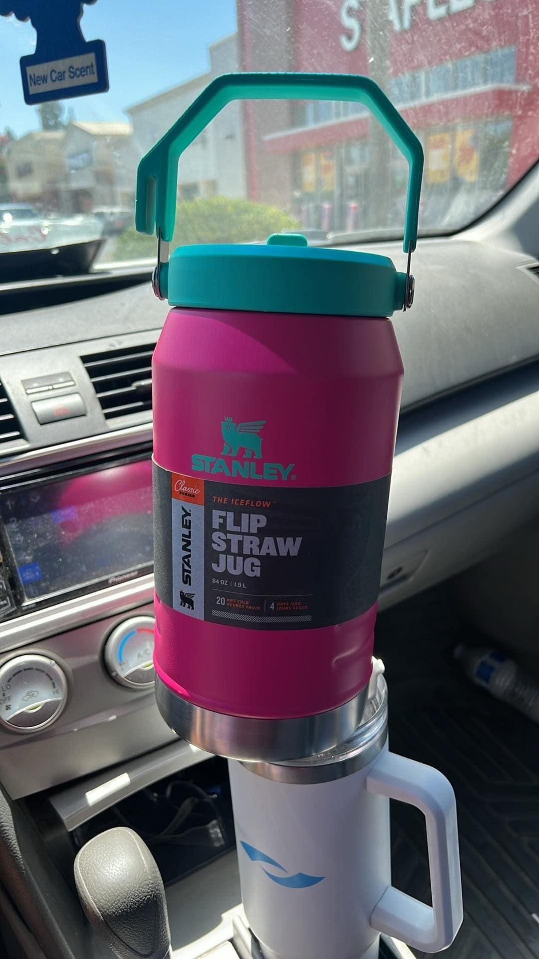 Stanley store Flip Straw Jug 64oz