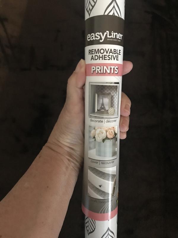 Simple Room Refreshes with EasyLiner® Removable Adhesive Shelf Liner »  Share & Remember