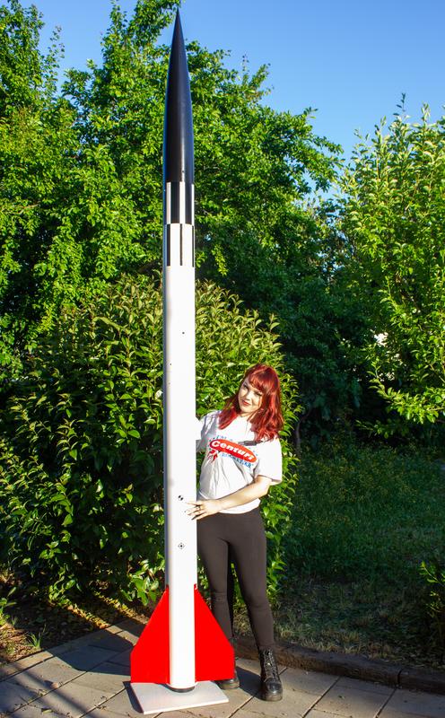 Rocket painted with Jet Black/Championship White/Performance Red