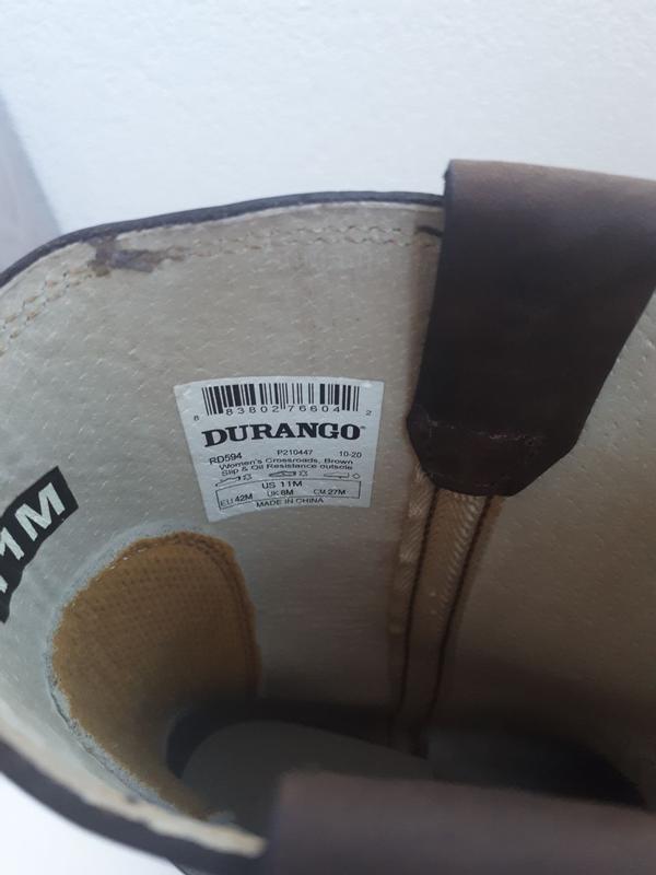 Size tag on te boot