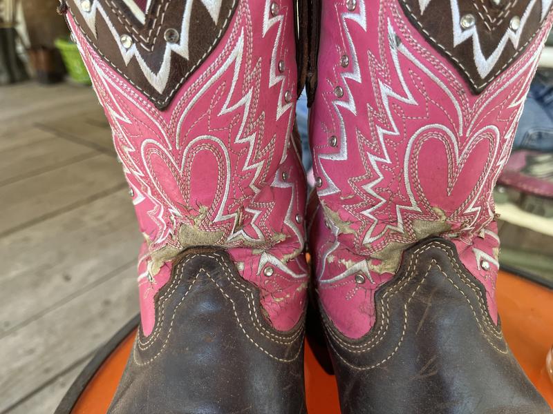 durango pink ribbon boots