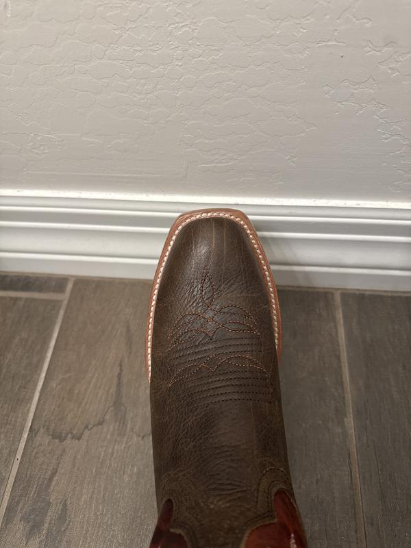 Left boot sole finished great. Right boot sole, too wide in one area
