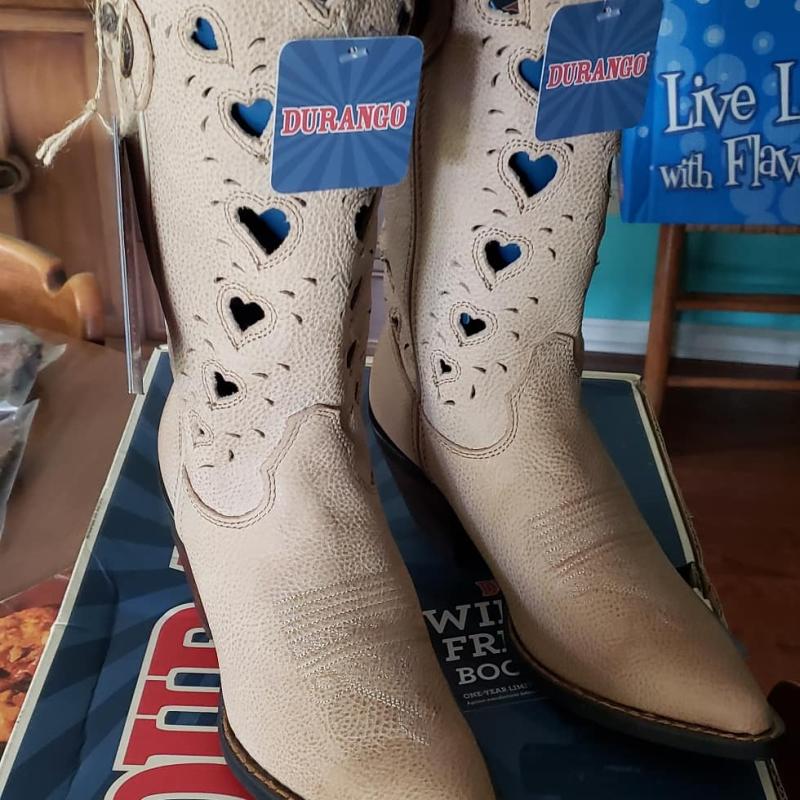 durango women's crush heart boots