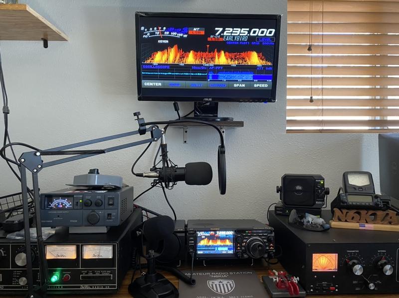 Yaesu FTDX10 Compact HF/50 MHz 100W SDR Transceivers FTDX-10